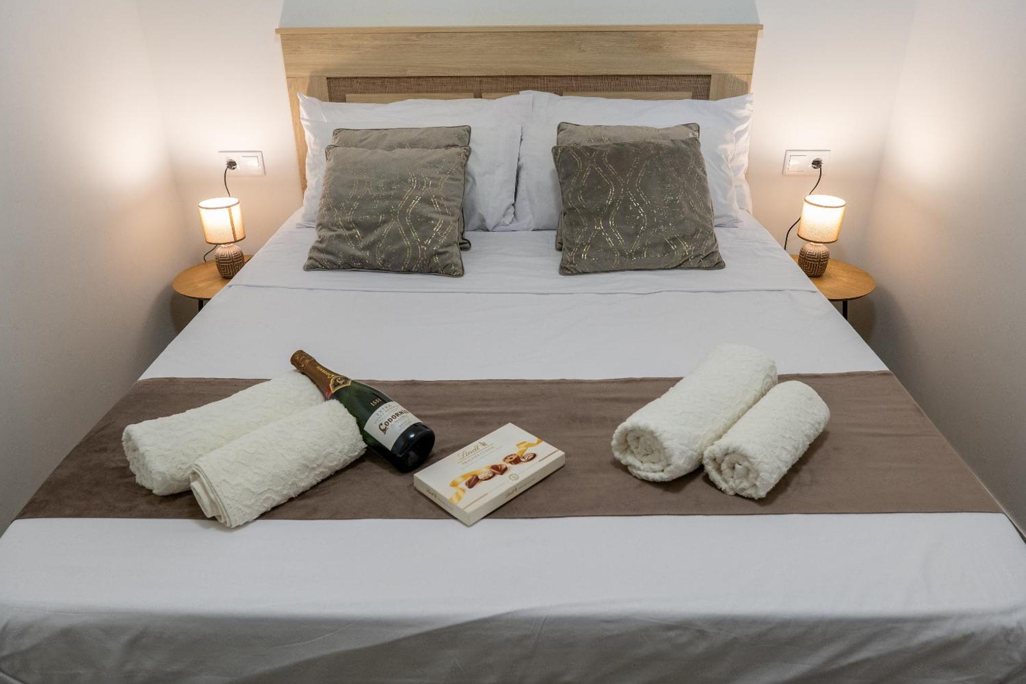 Apartamento Turistico Lux Center Walencja Zewnętrze zdjęcie