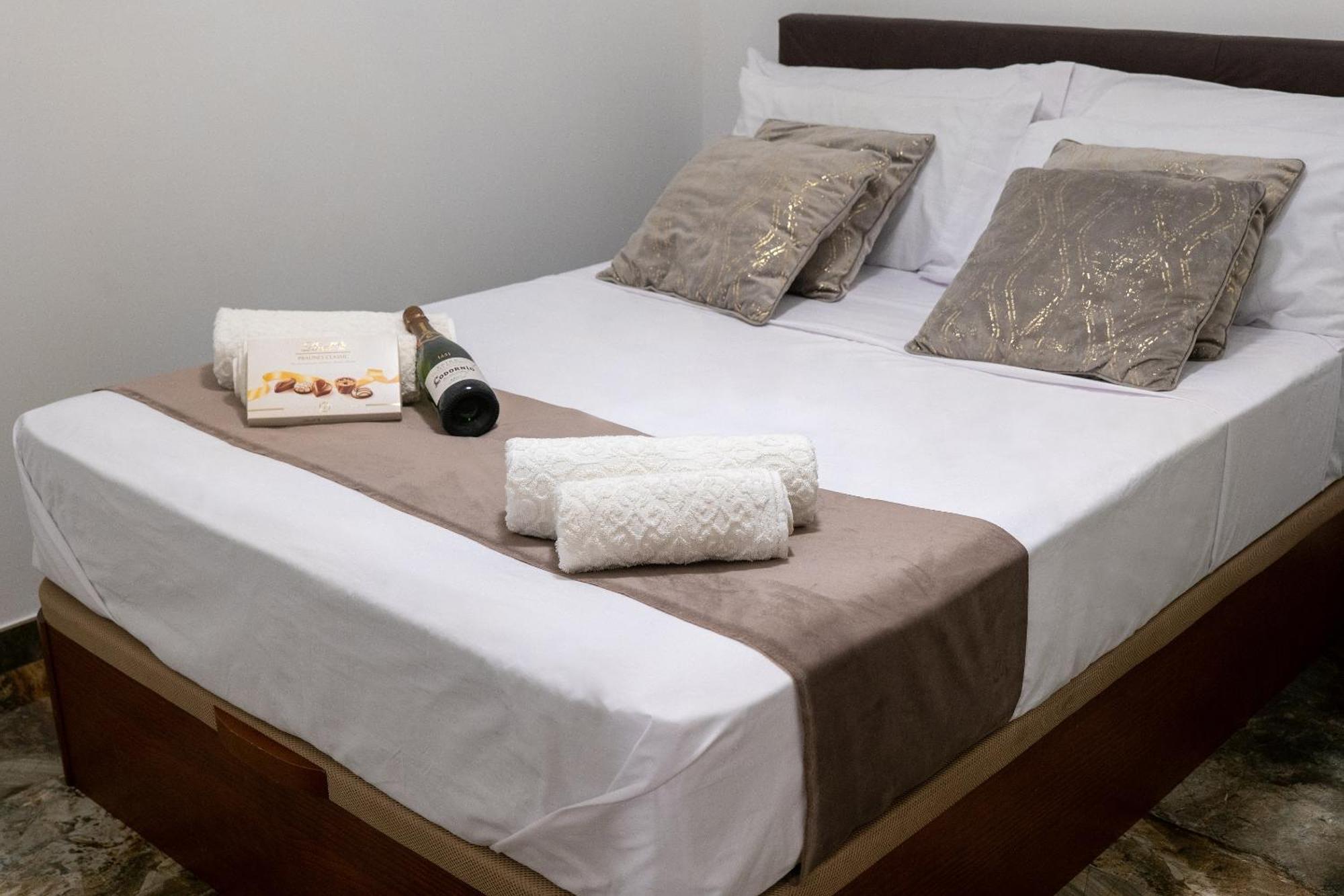 Apartamento Turistico Lux Center Walencja Zewnętrze zdjęcie